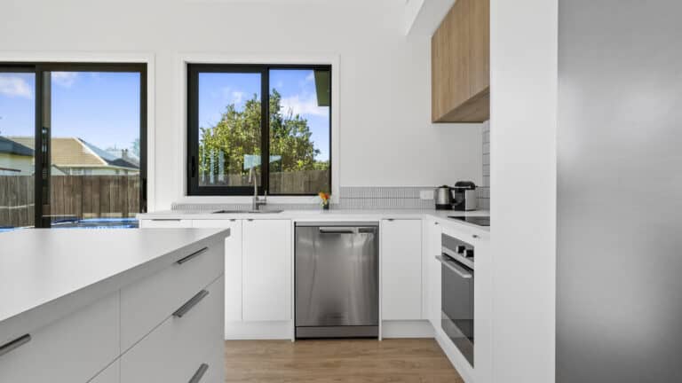 Fowler-Homes-New-Plymouth-Silver-Award-Kitchen
