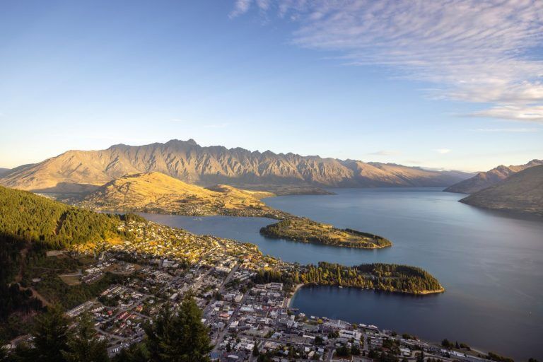 446978 queenstown summer 1420