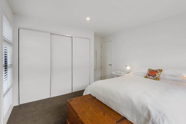 Bed 1