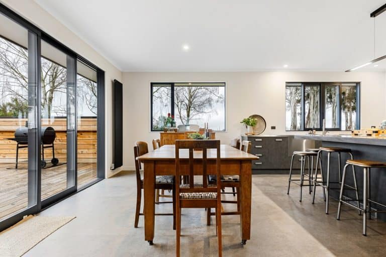 Ashburton-MidSouth-2020-Kitchen Dining99