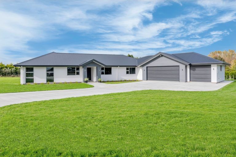 Manawatu-Alabaster-2018-226ea926b86c930fda56e30b97835caa1c461767