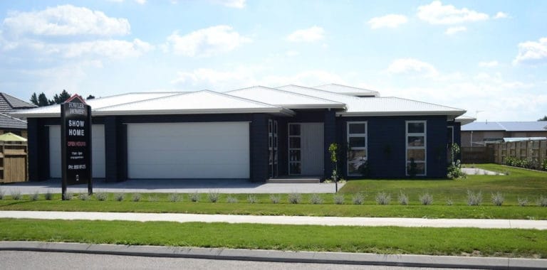 Fowler-Homes-design-and-build-new-zealand-wide-previous-builds-Cambridge-Norfolk-Downs-15
