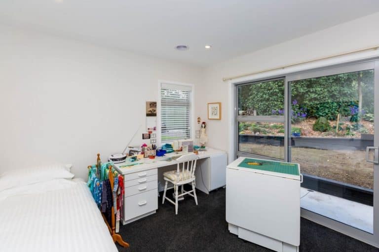 Manawatu-Baines-2015-ac1acc50033d2c2e79116f49787ee4779217d9e5