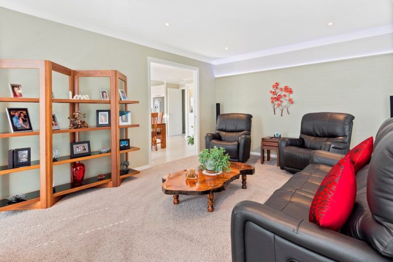 Tauranga-Gilchrist-2016-4f0971080fb7e3392cbd146877afb1188731a92a