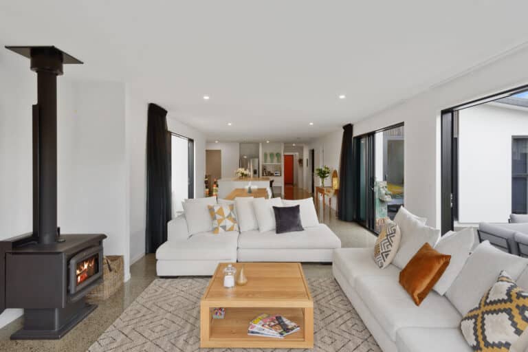 Living dining kitchen