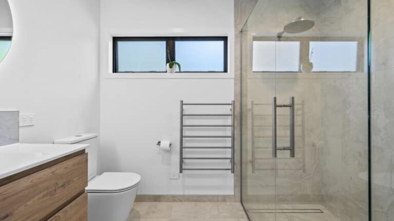 Fowler-Homes-New-Plymouth-Silver-Award-Winning-Home-External-Bathroom