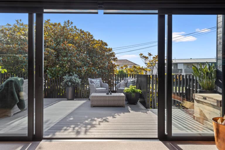 indoor outdoor living fowler homes christhchurch south gold hoy 6152 1 12 04