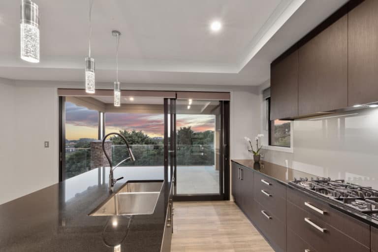 Auckland-South-East-2017-Redoubt Rd Kitchen (1)