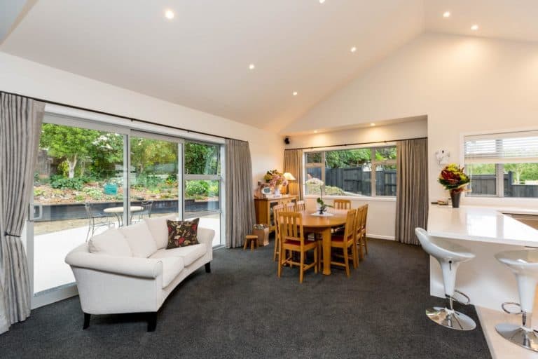 Manawatu-Baines-2015-1acc264399d5792bb572df43ec1464b37644cf67