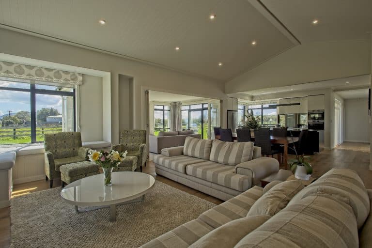 Monument Rd Living (1)