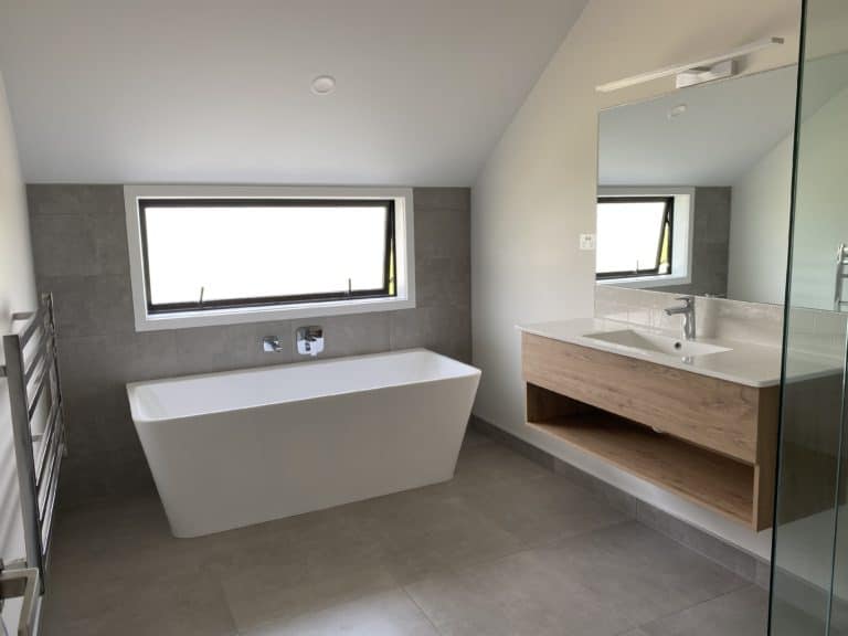 Auckland-South-East-2020-Woodlanding Rd Bathroom (4)