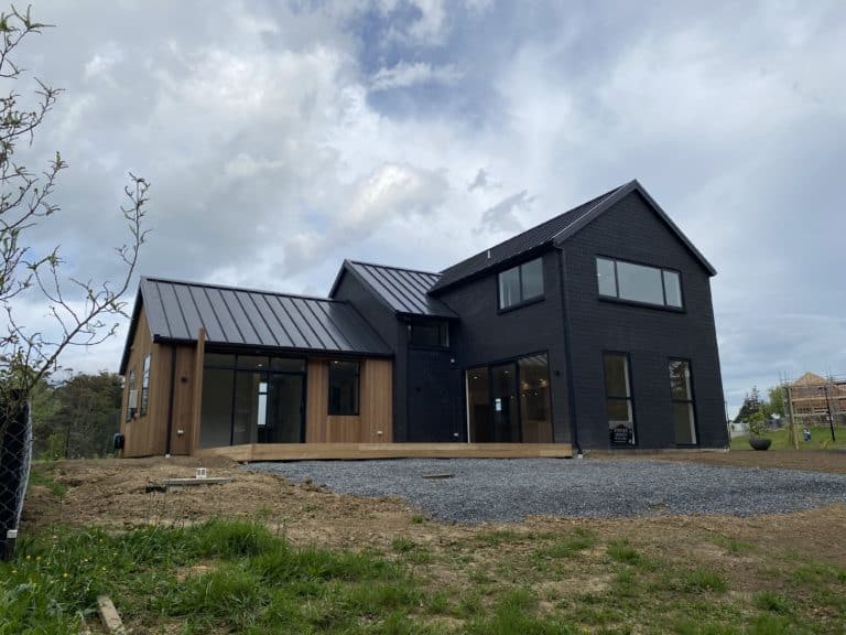 Auckland-South-East-2020-Woodlanding Rd Exterior (9)