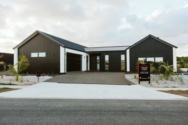 fowler homes new plymouth show home exterior 095a4239