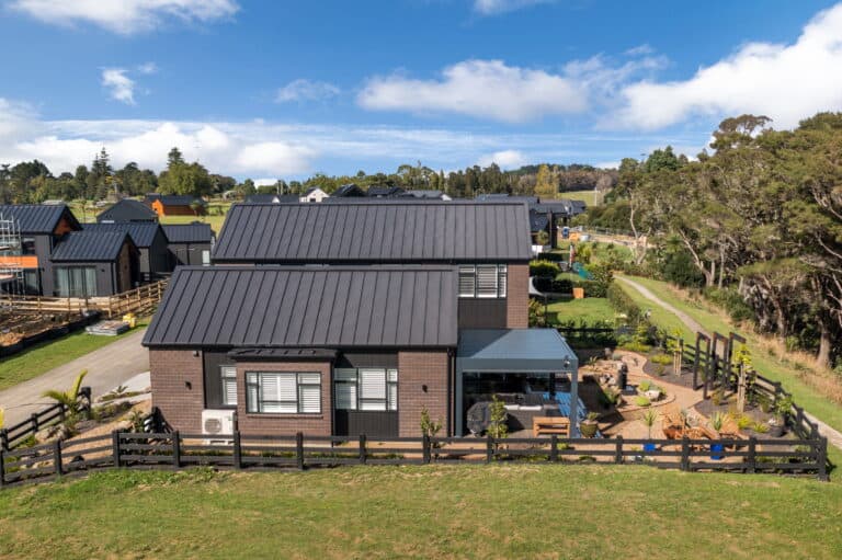 exterior fowler homes auckland south east 20 woodlanding rd 06 low res