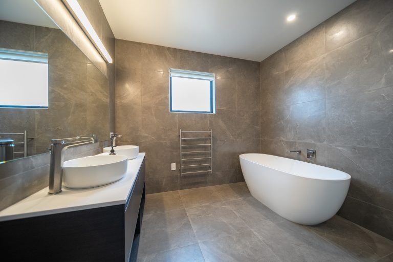 bathroom fowler homes dsc09208