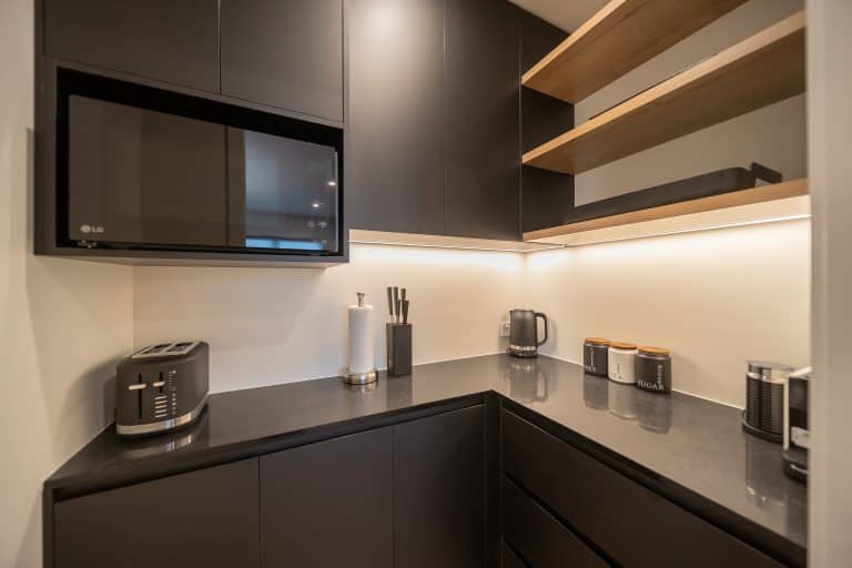 kitchen pantry fowler homes dsc09185