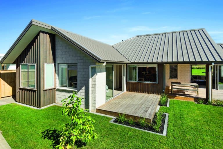 Tauranga-McIntosh-2016-2016-04-15 01.16