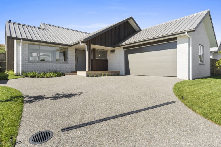 Tauranga-McIntosh-2016-2016-04-15 01.23