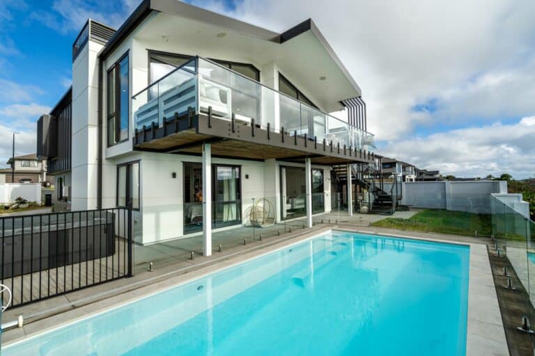 Fowler-Homes-Auckland-South-Beachlands-Swimming-Pool-1900