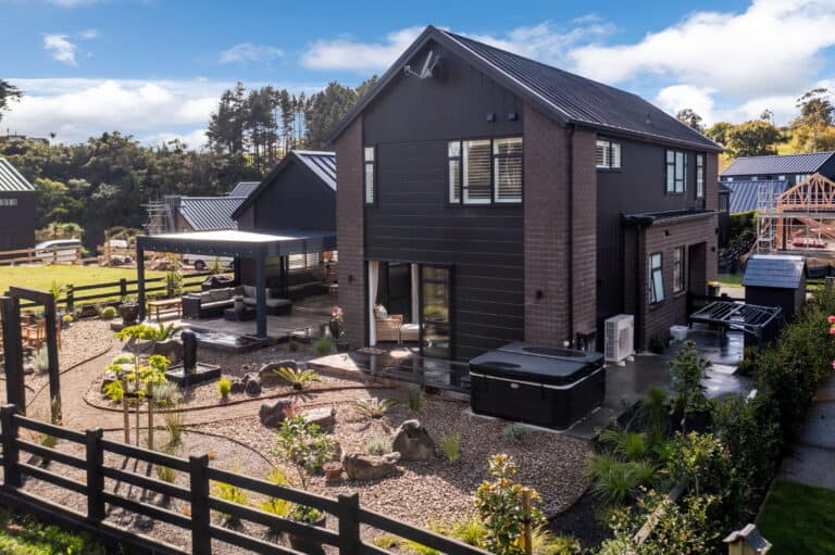 exterior fowler homes auckland south east 20 woodlanding rd 04 low res