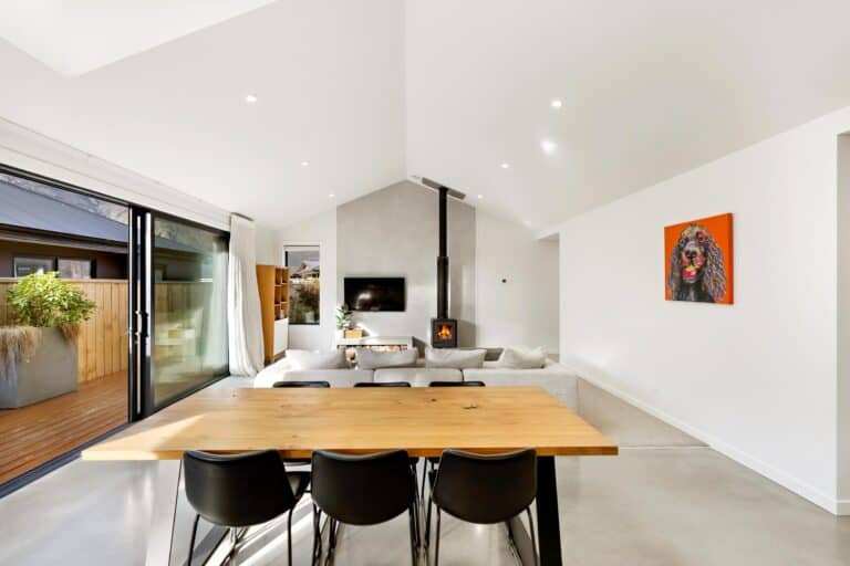 open plan living fowler homes queenstow 2