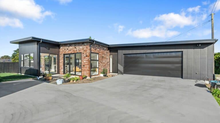 fowler homes new plymouth award winning home exterior