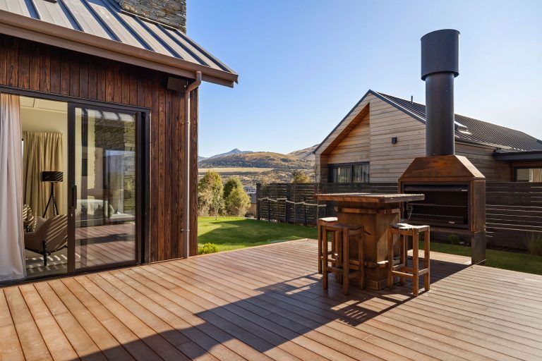 outdoor living jack's point show home fowler homes queentown 38