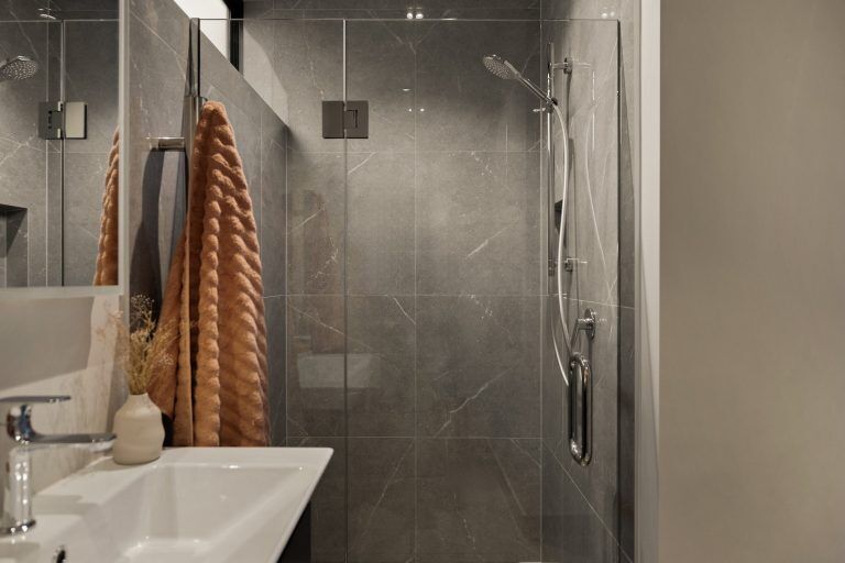 ensuite shower arrotown build fowler homes queenstown