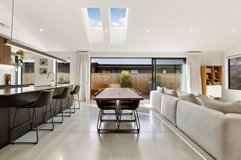 open plan living fowler homes queenstown 4