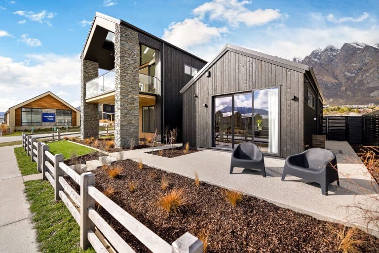 exterior fowler home 3