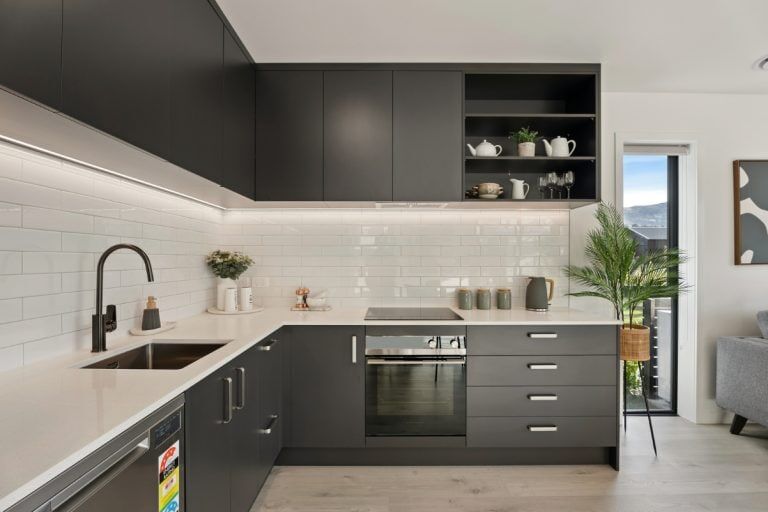 3 kitchen dual income fowler homes cromwell