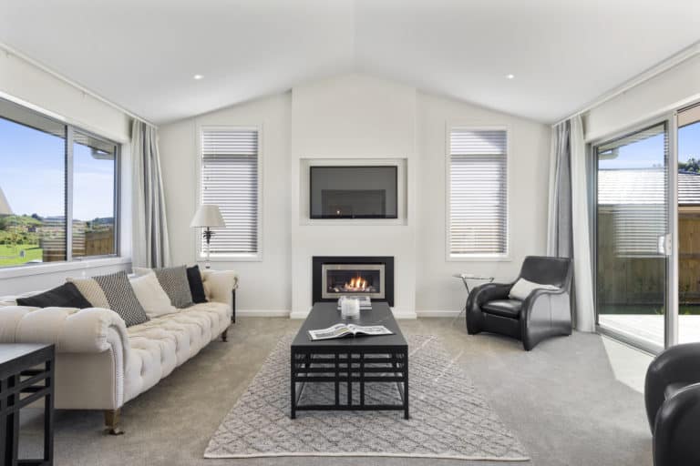 Tauranga-McIntosh-2016-2016-04-15 00.30