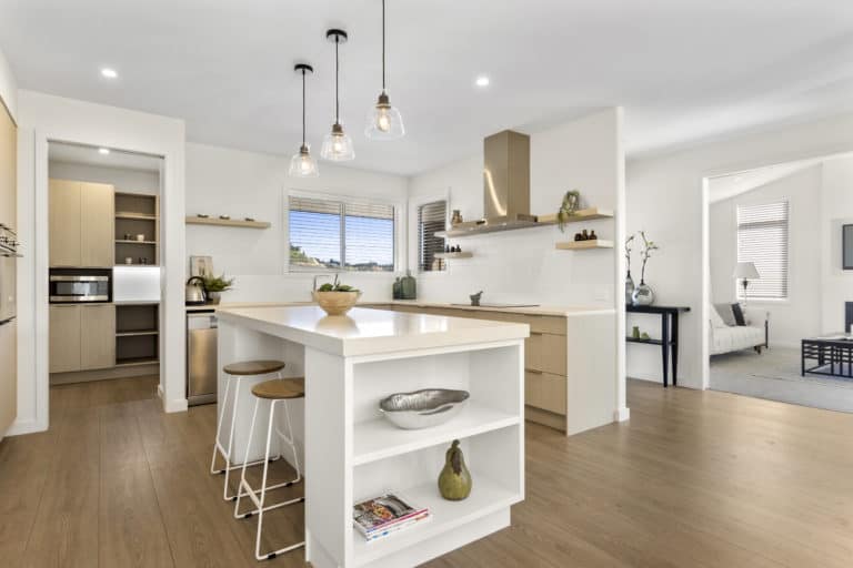 Tauranga-McIntosh-2016-2016-04-15 00.39