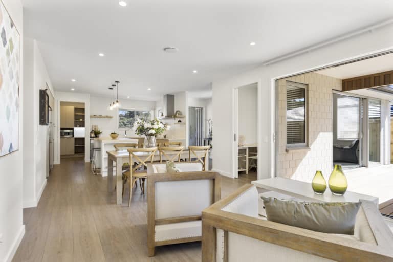 Tauranga-McIntosh-2016-2016-04-15 00.47