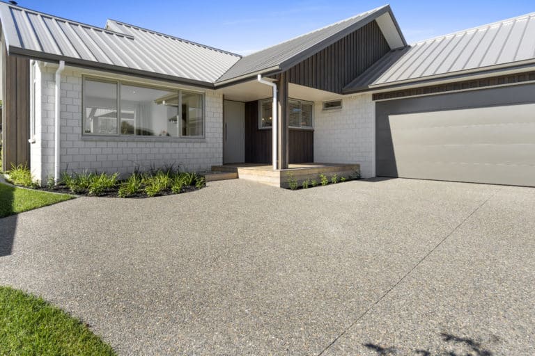 Tauranga-McIntosh-2016-2016-04-15 01.24