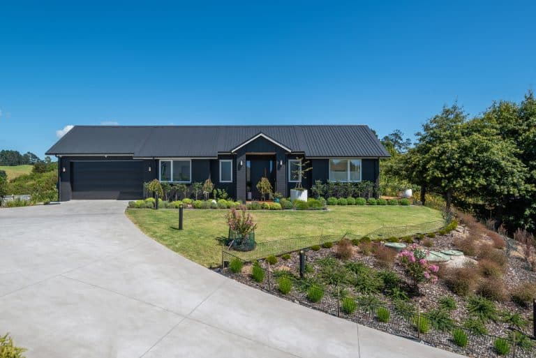 79 stoneridge tec 24 low res