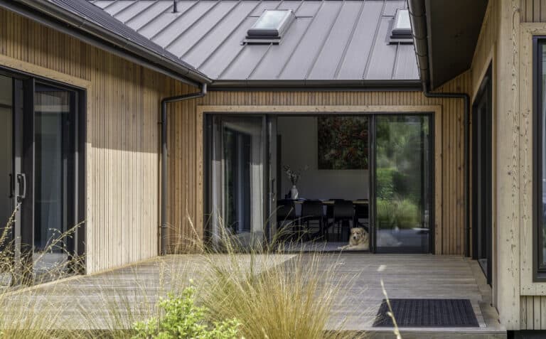 Fowler-Homes-Queenstown-Show-Home-Jack's-Point-Exterior-Deck