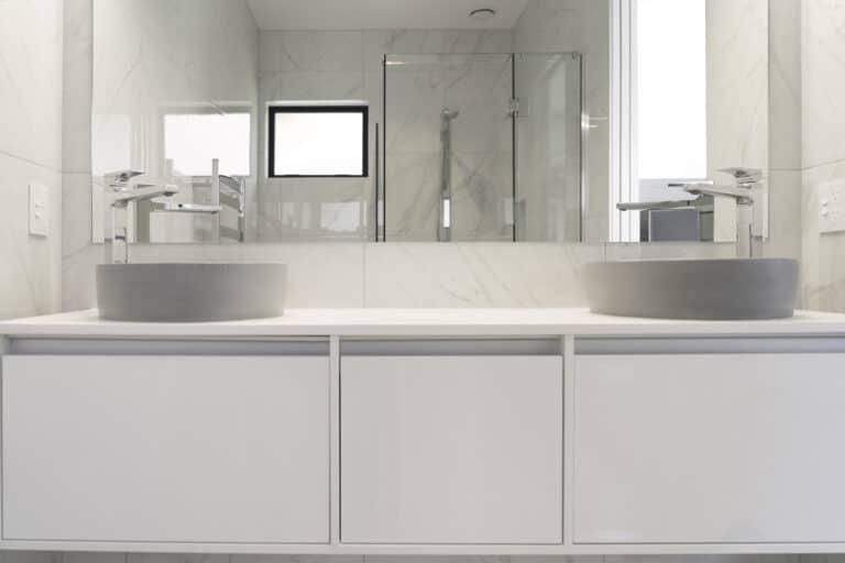 Fowler-Homes-Queenstown-Show-Home-Bathroom-Ensuite