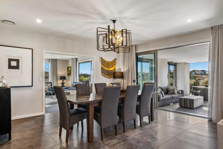 Fowler-Homes-Manawatu-Gold-Award-Winning-Home-Interior-Dining