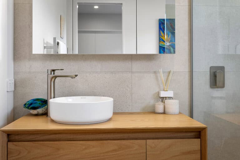 bathroom fowler homes christhchurch south gold hoy 6152 1 12 02