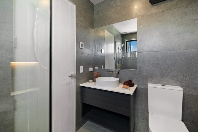 bathroom fowler homes 21